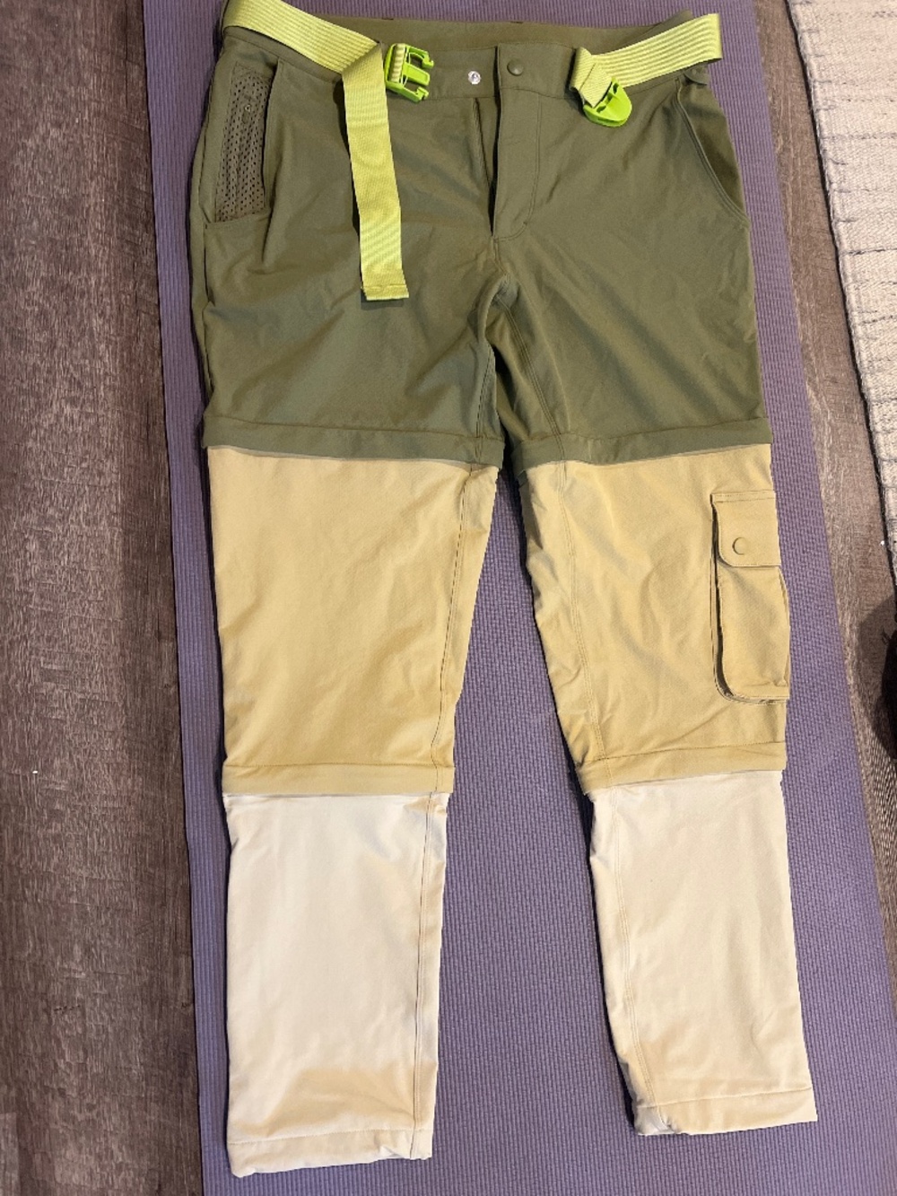 Outdoor Voices Rec trek zip away NWOT